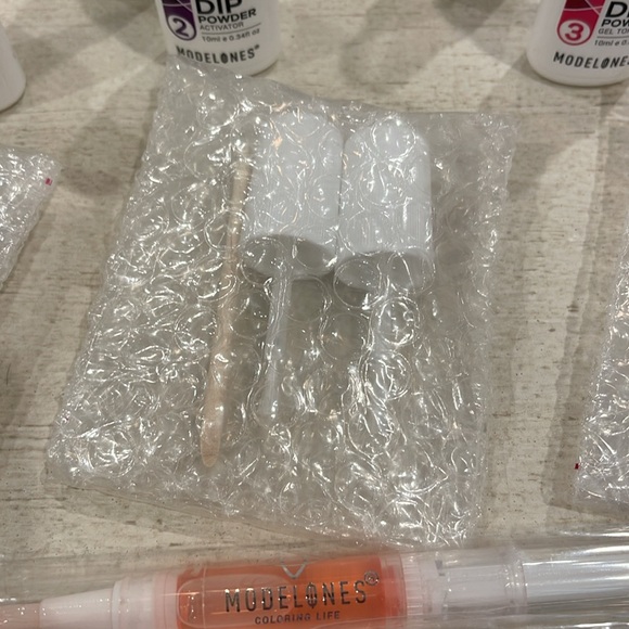 Modelones Dip Powder Bundle - Picture 6 of 7